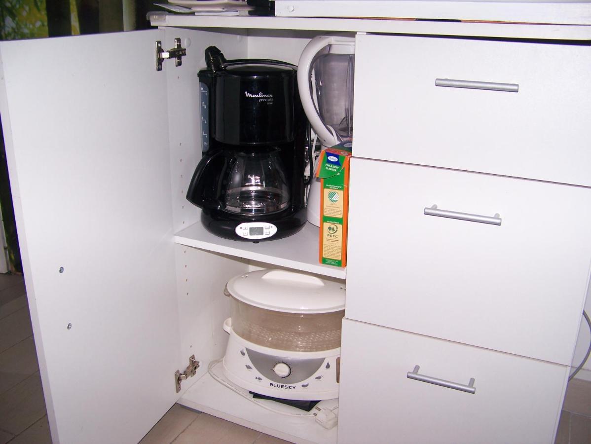 Charmant Studio Au Calme Tout Confort Dans Chateau Neo Gothique Proche Zenith Comet Orleans Parking Voiture Gratuit Wifi Haut Debit Rue Des Montees 외부 사진
